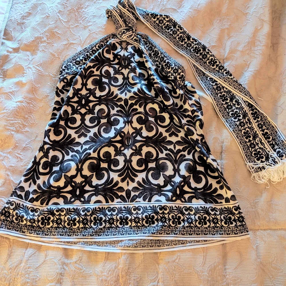 Halter top - Picture 2 of 3